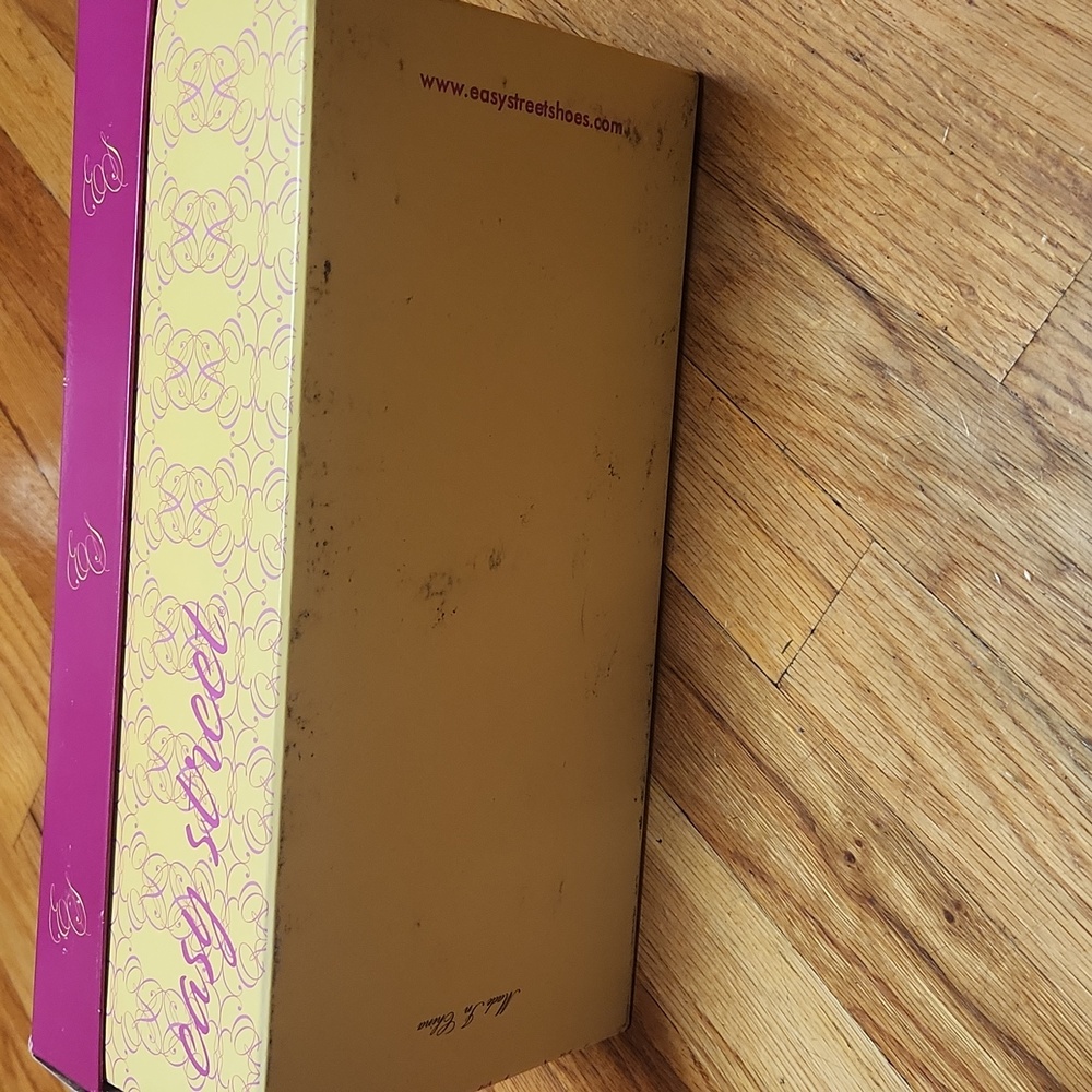 Easy Street Women's Black Flats, NWT - Picture 11 of 12